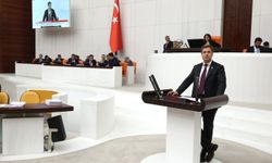 CHP’li Deniz Yücel’den meclis kürsüsünde 12. Yargı Paketi eleştirisi!