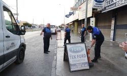Çiğli'de zabıtadan eş zamanlı denetim: İşgaller kaldırıldı, teraziler elden geçti