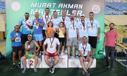 Denizlili masterler İzmir’den 9 madalya ile döndü