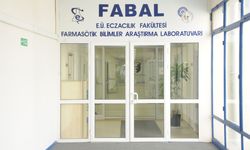 EÜ Eczacılık Fakültesi yeni öğrencilerini bekliyor