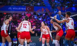 Filenin Sultanları finalde! Türkiye, Çin'i 3-0 mağlup etti