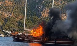 Göcek’te korku dolu anlar: 'Prenses Alize' isimli tekne alev topuna döndü