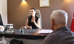 Su isteyen yolcuya acımasızca saldırdı: Darp edilen doktorun avukat kızı anlattı