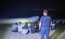 İzmir'de Sahil Güvenlik'ten çifte operasyon: 31 göçmen yakalandı!