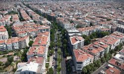 Karşıyaka'nın en yoğun bulvarı yeni yüzüyle hizmette!