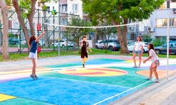 Konak'ta çocukların voleybol sahası hayali gerçek oldu