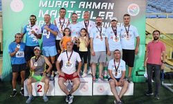 İzmir'deki Pist Şampiyonası'na Denizlili Master Atletler damga vurdu