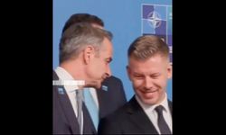 NATO Zirvesi'nde Miçotakis kameralara yakalandı