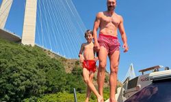 Oğlu Marsel ile tatilde