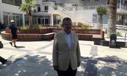 Subaşıoğlu’ndan belediye önünde olay poz: "Yakıştı ise burada kalayım!"