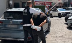 İzmir'de oto galeriye ateş açan saldırganlar hakkında karar verildi