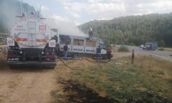 Kütahya'da kamyonet yangını ormana sıçramadan söndürüldü