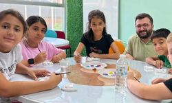 Gençler yaz tatilinde sanat atölyeleriyle yeteneklerini keşfediyor