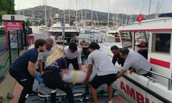 Bodrum açıklarında mavi tur alarmı: Tekneden Düşen ABD'li turist ameliyata alındı