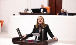 Asgari ücretlinin belini büken okul alışverişi: CHP’li Semra Dinçer kalem kalem kırtasiye hesabını çıkardı!