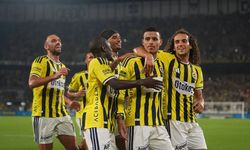 Kadıköy tıklım tıklım: Fenerbahçe Konyaspor'u 4-2 ipe dizdi!