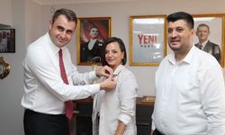 Karabağlar Belediye Başkanı Helil Kınay Yeni Parti'ye katıldı