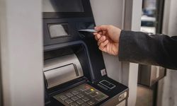 İzmir'de ATM'lerde banknot sıkıntısı: Ara tutar çekmek zorlaştı