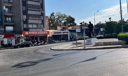 İzmir'de traktörden fırlayan tanker yayayı eziyordu