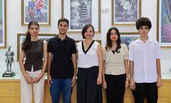 Karabağlar'da YKS gururu: Tıp'tan Hukuk'a KARBEM öğrencileri hayallerine ulaştı!