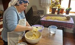 Buldanlı kadınlar kışlık gıda hazırlıklarına başladı