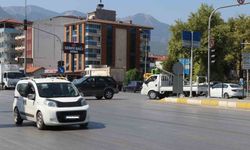 Kural tanımaz trafik magandaları kazaya davetiye çıkarıyor