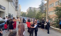 Aynı sokakta hem davul zurna hem ambulans sirenleri çaldı!