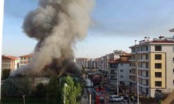Şantiyede feci yangın! İşçilerin kaldığı yatakhane alev alev yandı