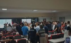 Menderes Meclisi’nde tansiyon yükseldi, tartışma çıktı!