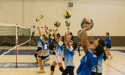 Minik voleybolcuların hedefi Filenin Sultanları!