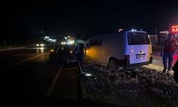 Sinanpaşa'da feci kaza: 6'sı çocuk 11 yaralı