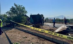 Kayseri'de feci kaza! Yolcu otobüsü devrildi, çok sayıda yaralı var