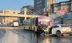 D-100’de can pazarı! Otomobil İETT otobüsüne çarptı: Çok sayıda can kaybı