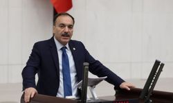 CHP listesinden seçilmişti! İzmir milletvekiline AK Parti rozeti
