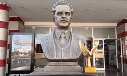 “Bir orman gibi kardeşçesine…” Akif Manaf Ödülü Nâzım Hikmet’e ithaf edildi