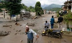 Nepal-Çin sınırında felaket büyüyor: Çok sayıda kişi kayıp, can kaybı artıyor!