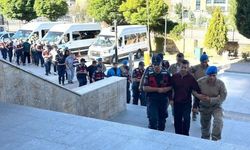 Belediyeden sigortalı gösterilip özel işletmelerde çalıştırıldılar: Eski başkanın sevgilisi tutuklandı
