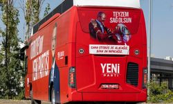 YENİ Parti'den dikkat çeken seçim otobüsü: Teyzem sağ olsun