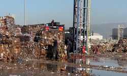 Söke Kipaş Kağıt Fabrikasında korkutan yangın kontrol altında