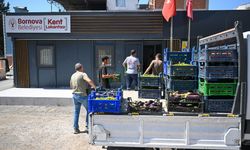 Bornova’da Dayanışma Tarlası bereketi sofralara ulaşıyor