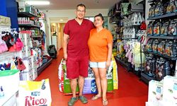 Çeşme’de ezber bozan pet işletmesi: Kazançlarının yüzde 60’ını sokak canlarına yatırıyorlar!