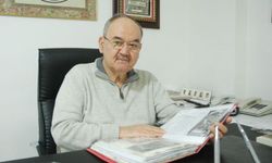 Eski İzmir Büyükşehir Belediye Başkanı Burhan Özfatura hayatını kaybetti!
