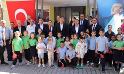 İzmir Bayındır'da Kızıloba İlkokulu törenle hizmete açıldı