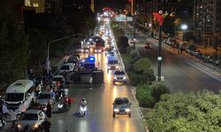 Manisa'da facianın eşiğinden dönüldü: Makas atan sürücü 5 araca çarpıp kaçtı