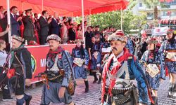 Menemen’de 9 Eylül coşkusu: Cumhuriyet Meydanı’nda tarihi tören