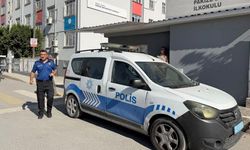 İlkokul öğrencisinin çantasından tabanca çıktı