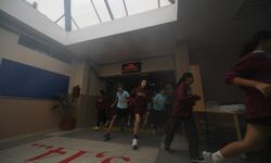 Okulda bir anda sirenler çaldı! İzmir'de yangın senaryosu gerçeğini aratmadı