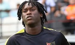 Otobüste fenalaşan genç futbolcu hastaneye kaldırıldı