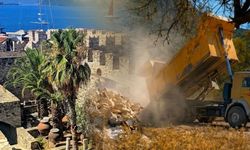 800 yıllık tarihe ihanet: Antik kente tonlarca moloz döküldü!