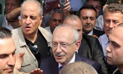 Mutlak butlan kararıyla CHP’ye atanan Kılıçdaroğlu İzmir’e geldi
